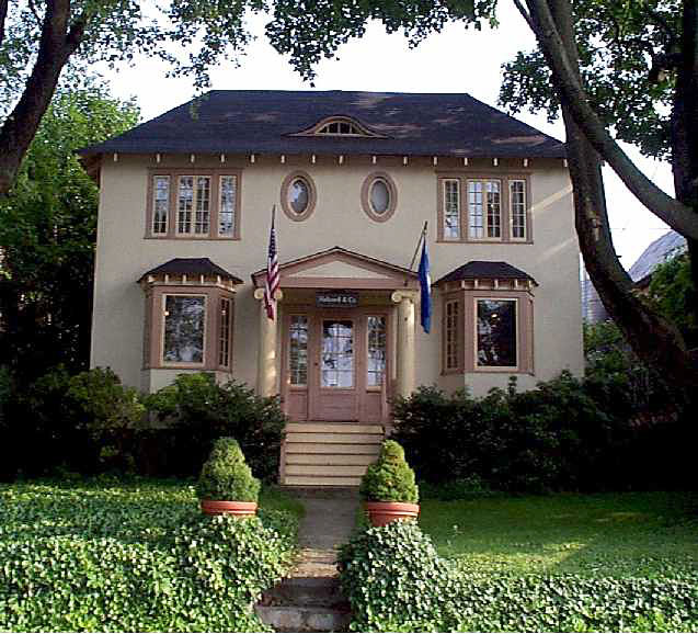 Store Exterior 2.jpg (63102 bytes)